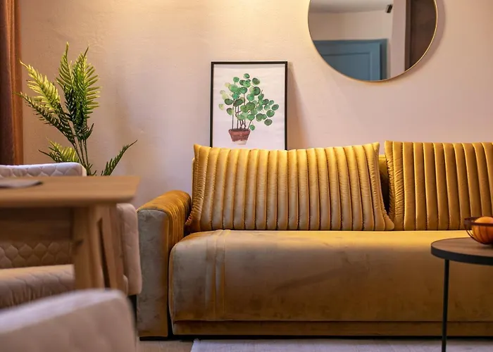 Jupiter Center Apartments